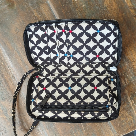 Vera Bradley Wristlet/ Wallet - Picture 4 of 4
